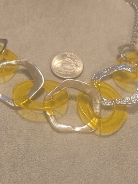 Yellow Resin and Textured Silver-Link Statement Necklace